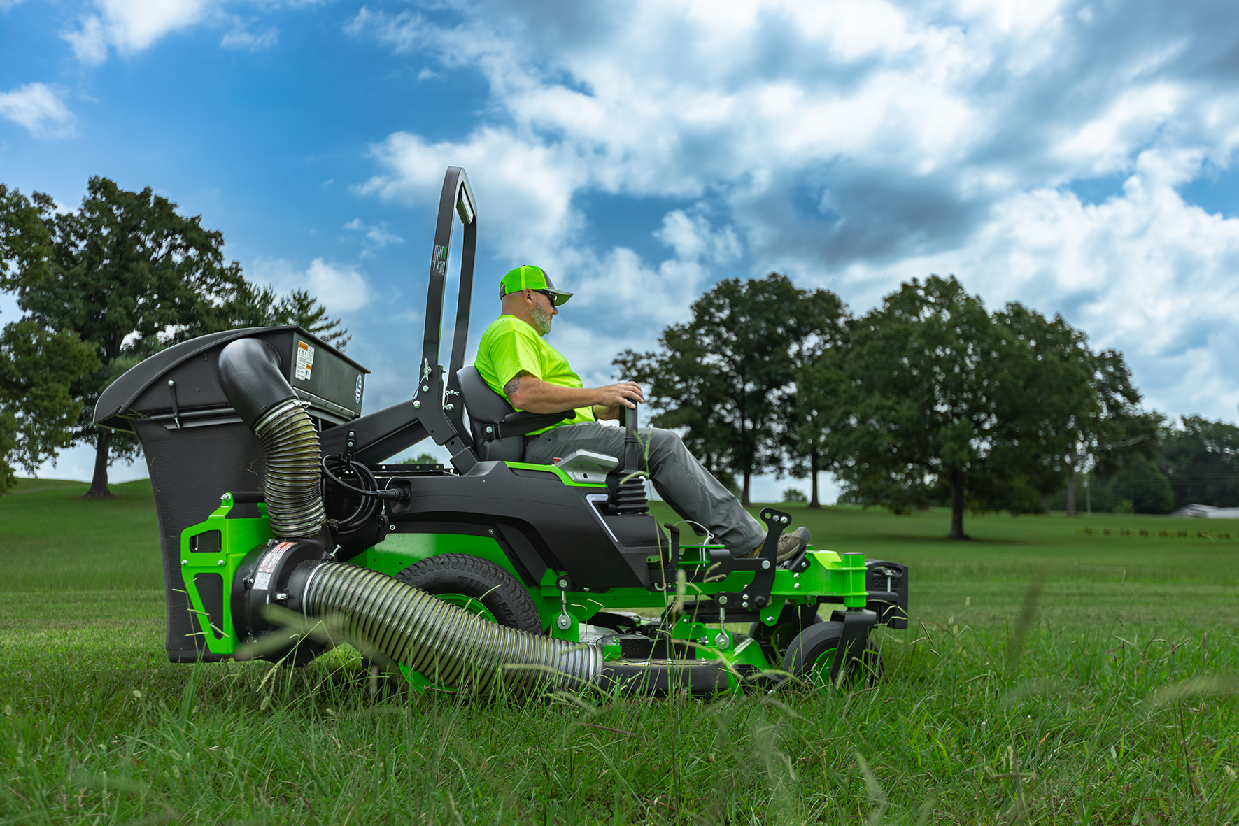 Контейнер-травосборник с системой сбора травы Greenworks 7500507 для садового райдера Greenworks 82V ZTC152 7405107